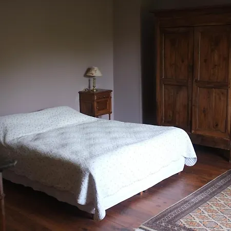 Nabat Le Haut, Et Table D'hotes Bed & Breakfast Courniou