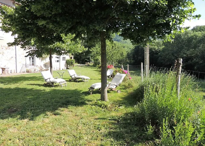 Bed and breakfast Nabat Le Haut, Et Table D'hotes Courniou