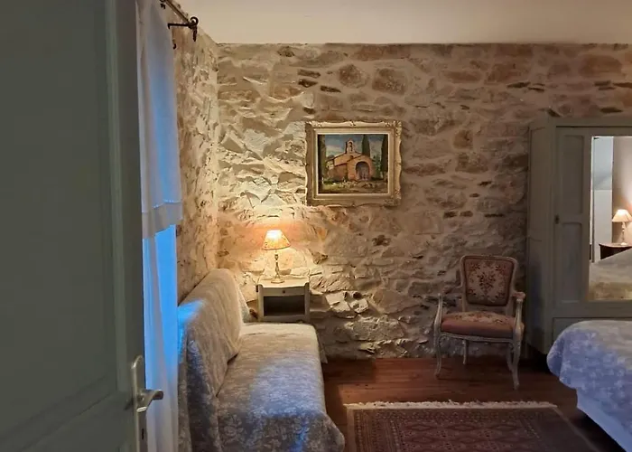 Bed and breakfast Nabat Le Haut, Et Table D'hotes